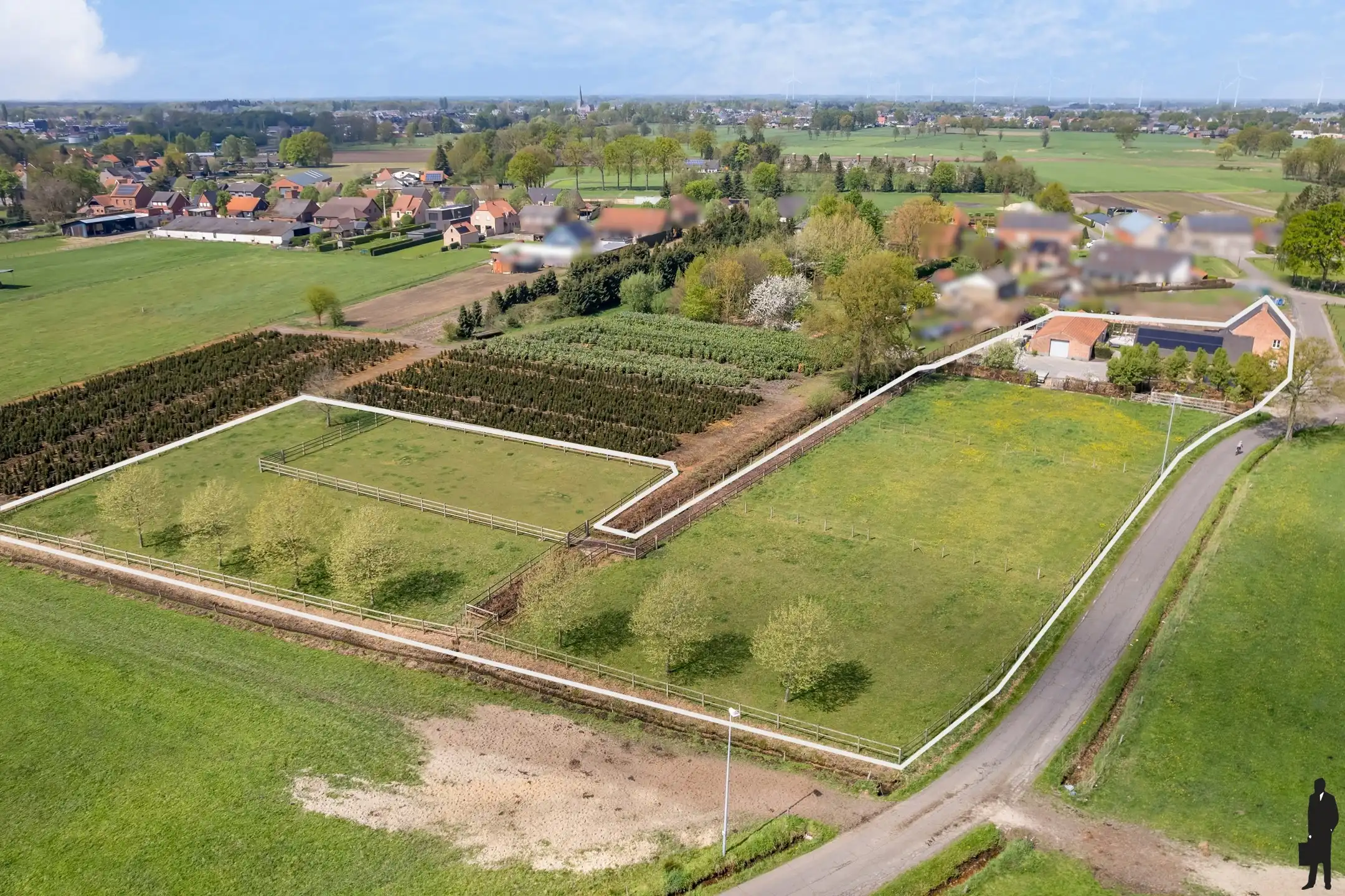 Uitzonderlijke hoevilla met paardenfaciliteiten op ca. 1 ha foto 3