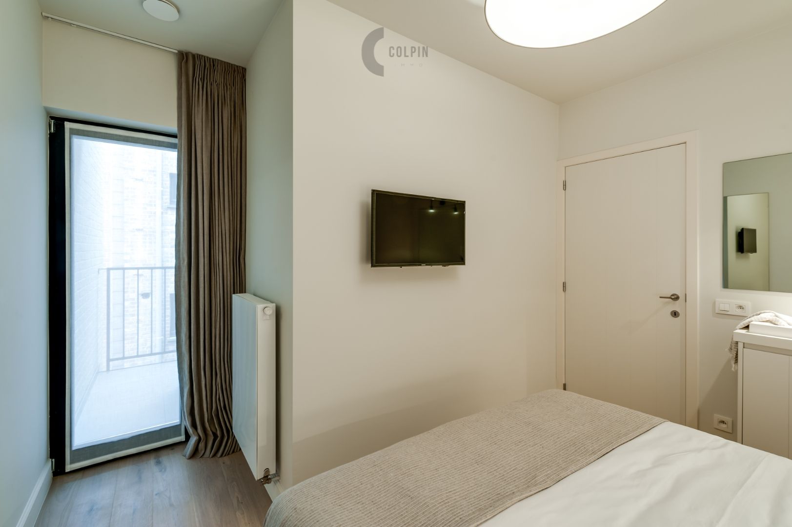 Instapklaar, gemeubeld appartement in een zijstraat van het Heldenplein. foto 13