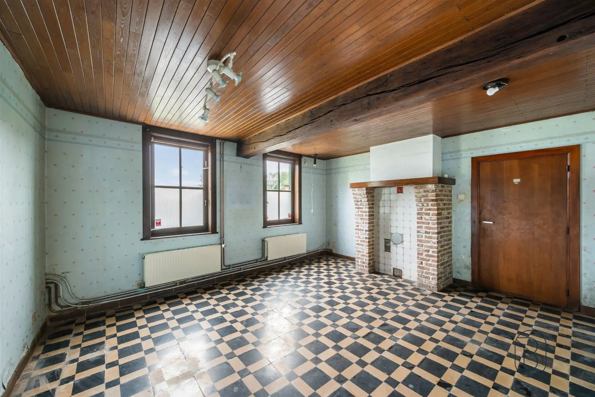 Charmante te renoveren fermette met 2 garages in Ronse foto 11