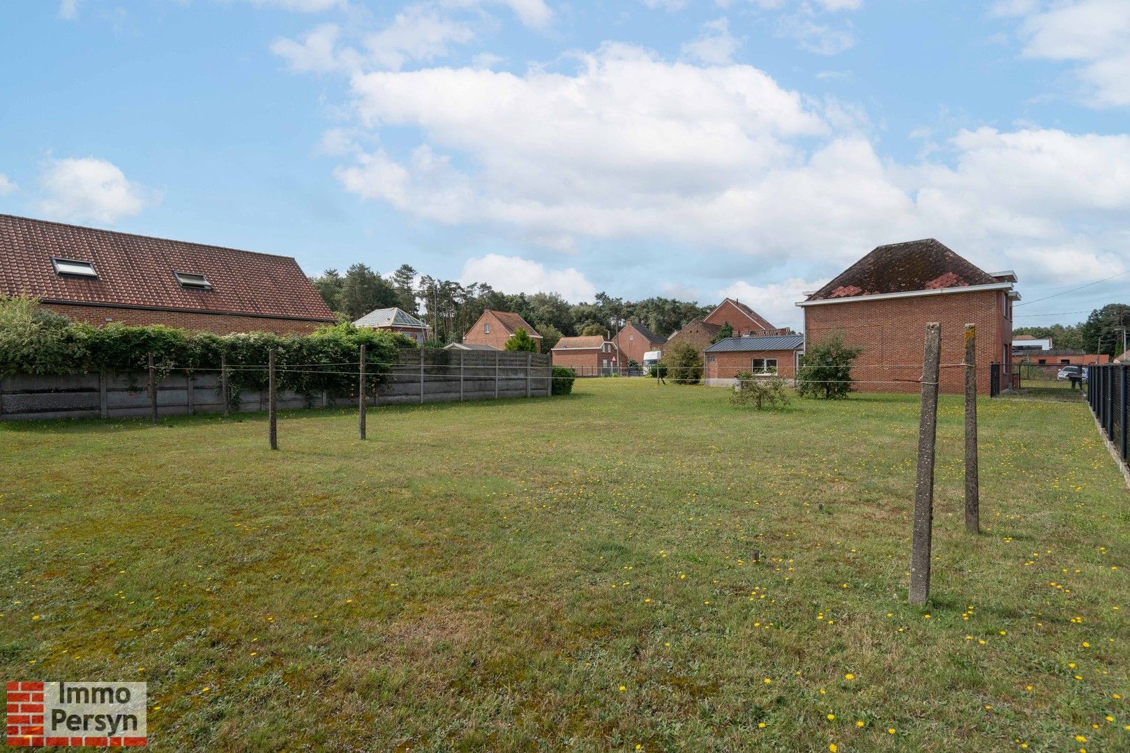 Te renoveren woning met veel potentieel op ruim perceel in rustige omgeving foto 22