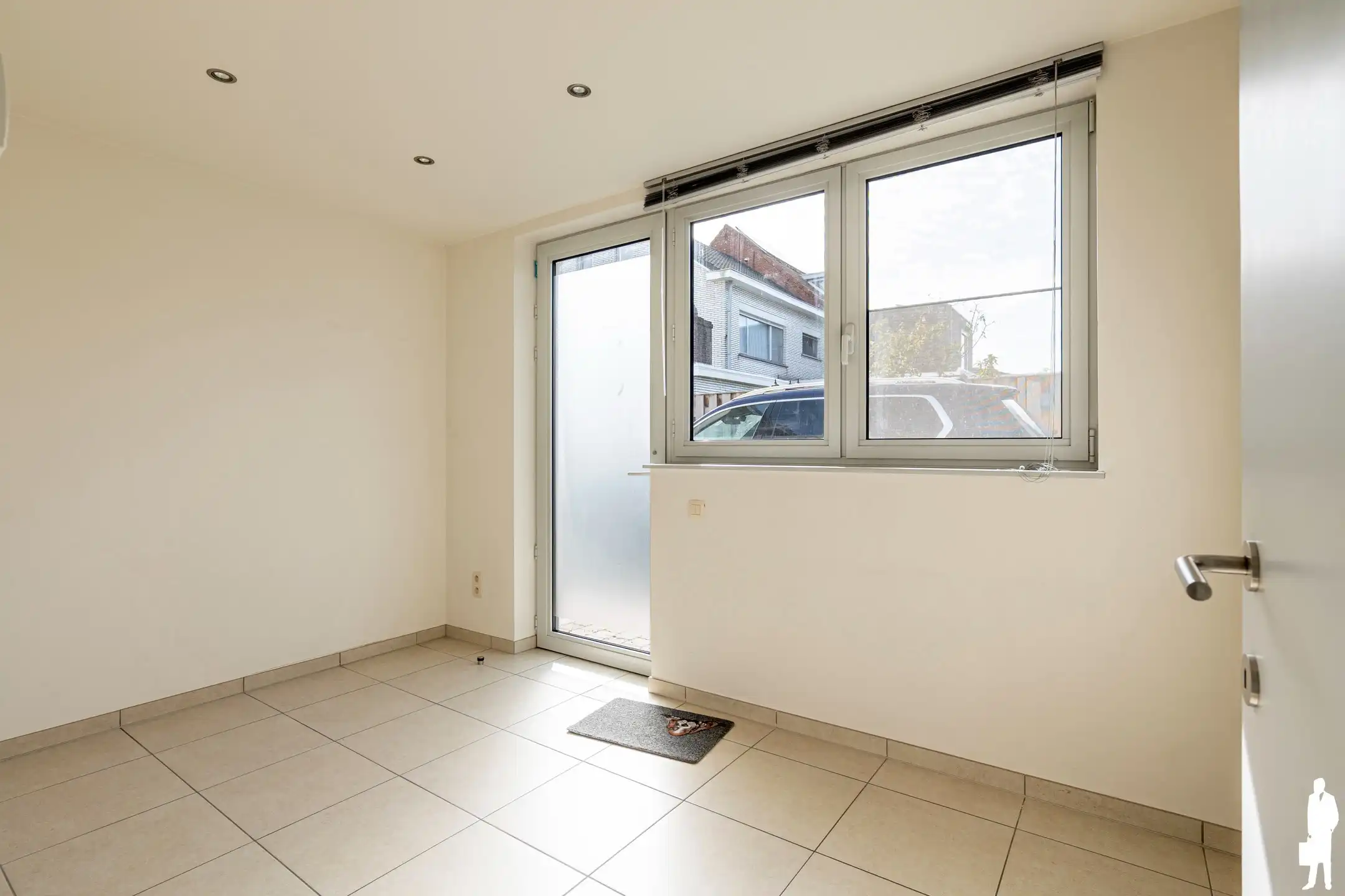 Ruime woning met magazijn op gunstige locatie in Ranst foto 8