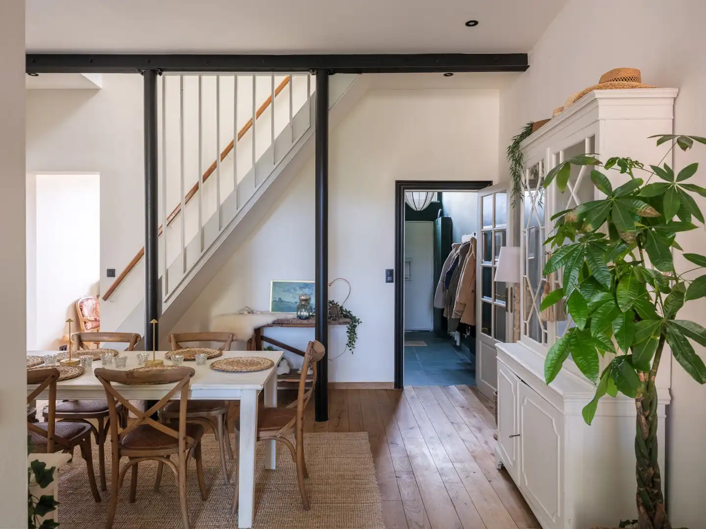Instapklare woning met overvloedig licht en prachtige tuin foto 10