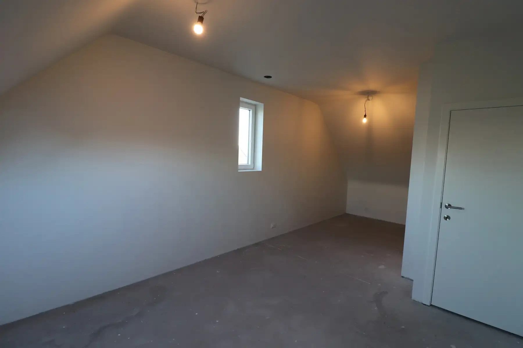 Ruime nieuwbouwwoning (163m² BO) met 3 slaapkamers, terras met tuin en brede carport. foto 14