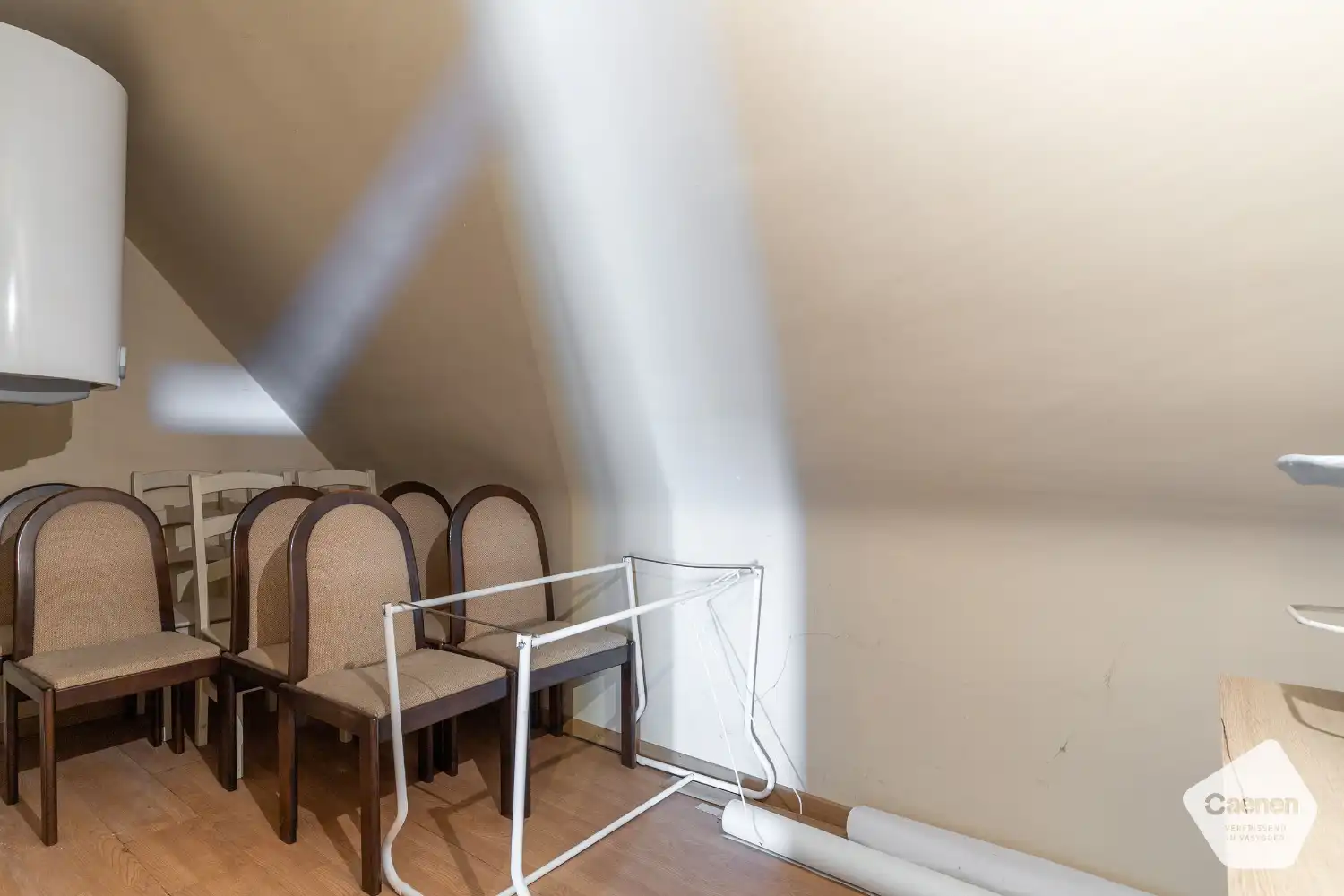 TOP GELEGEN VILLA MET 4 SLAAPKAMERS , GARAGE en onderhoudsvriendelijke tuin met tuinhuis foto 15