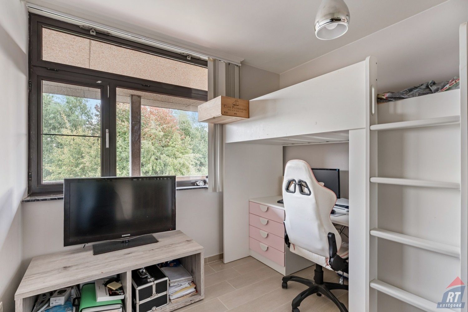 Opbrengsteigendom bestaande uit 2 handelsruimtes en een ruim appartement foto 11