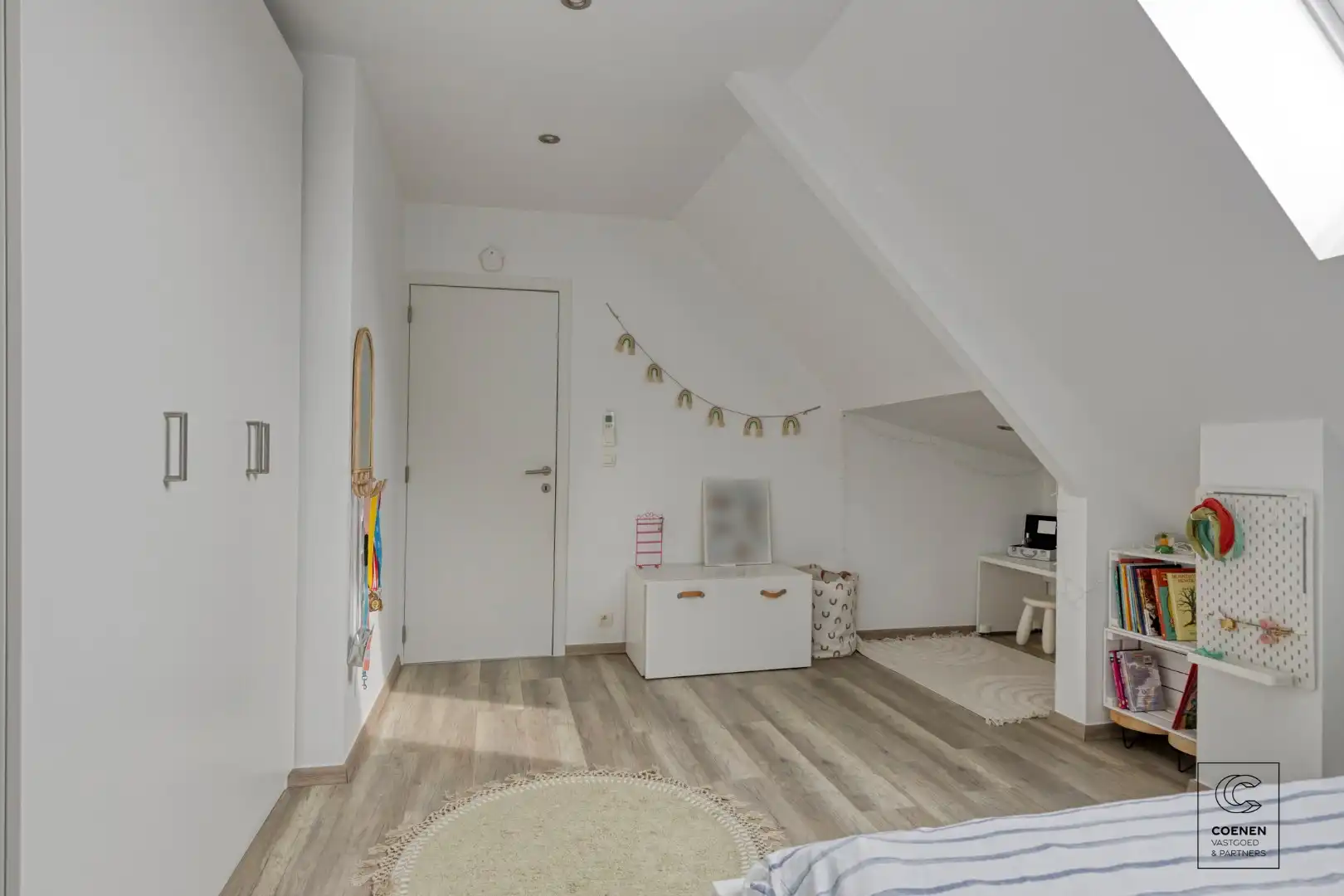 Gerenoveerde woning met 4 à 5 slpk's op een gunstige ligging te Oelegem! foto 19