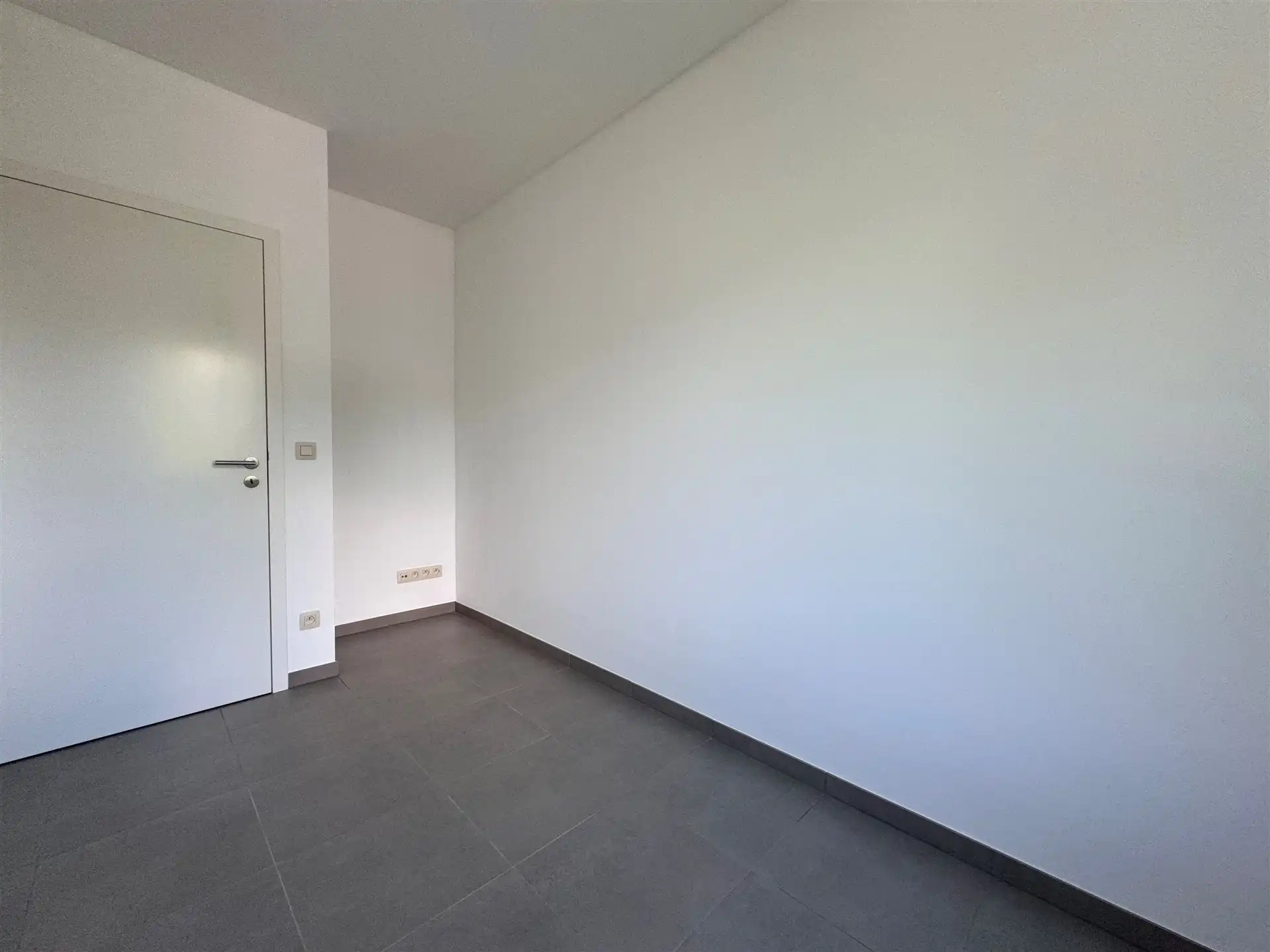 Gerenoveerd appartement met 3 slaapkamer op toplocatie  foto 23