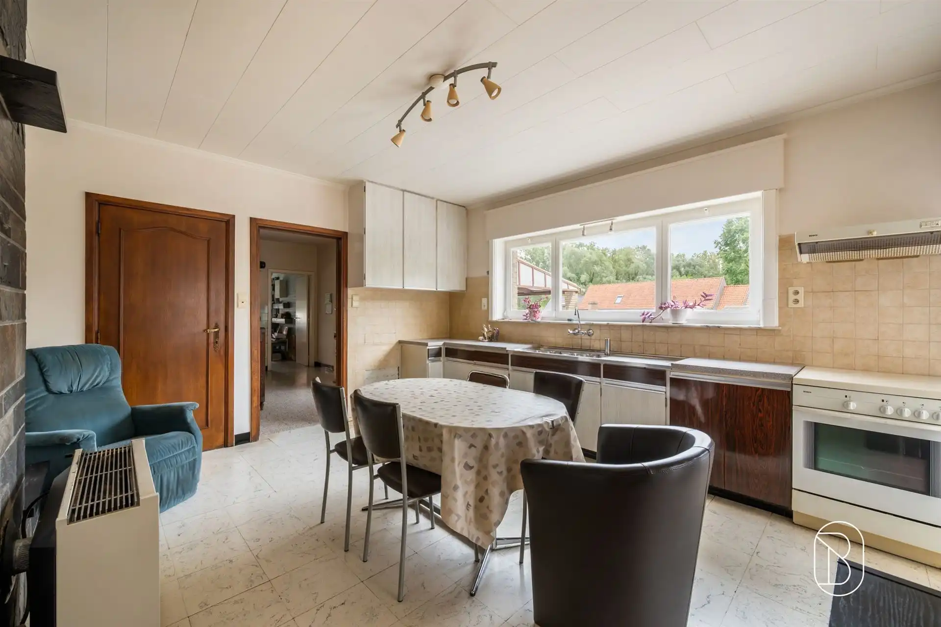 Bungalow te koop op rustige locatie te Wortegem foto 11