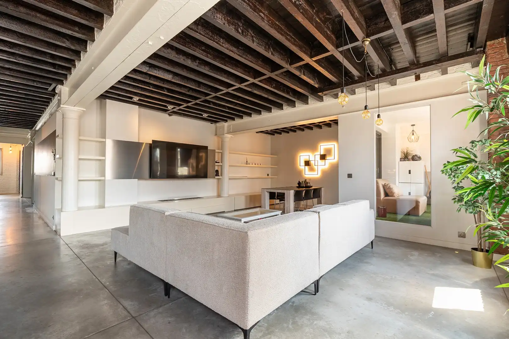 GEMEUBELDE LOFT MET TERRAS foto 6