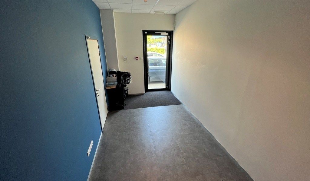 Magazijn met kantoren te huur in KMO-project Heidester te Sint-Niklaas foto 11