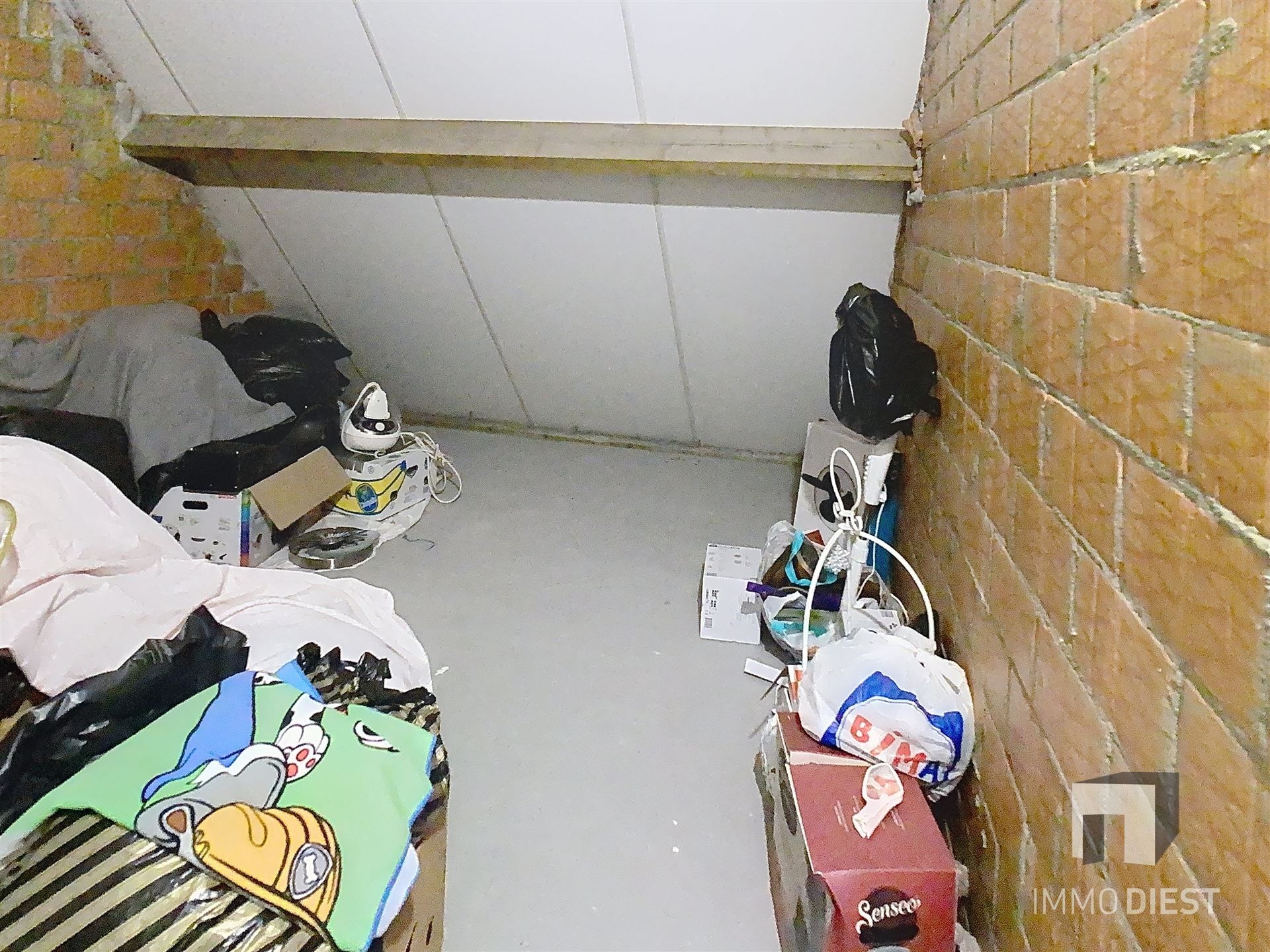 Fraaie bel-étage woning met garage in de stadsrand foto 35