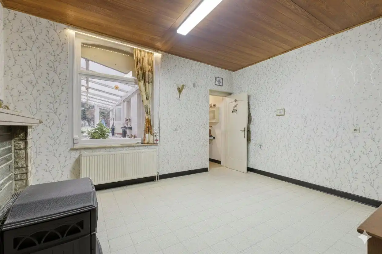 Charmante woning te koop nabij het centrum van Roeselare foto 3