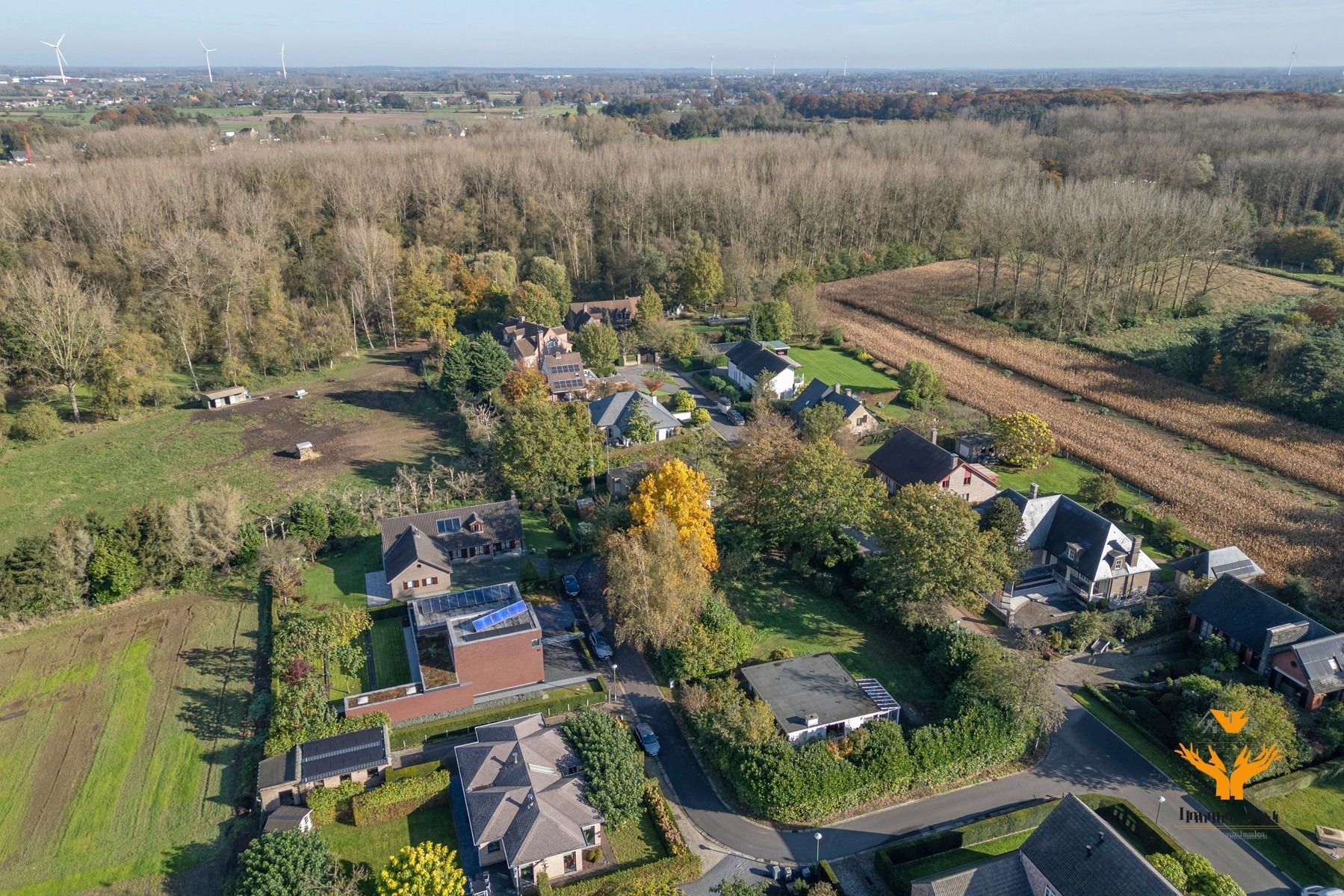 Groot perceel bouwgrond in residentiële woonwijk voor OB foto 9