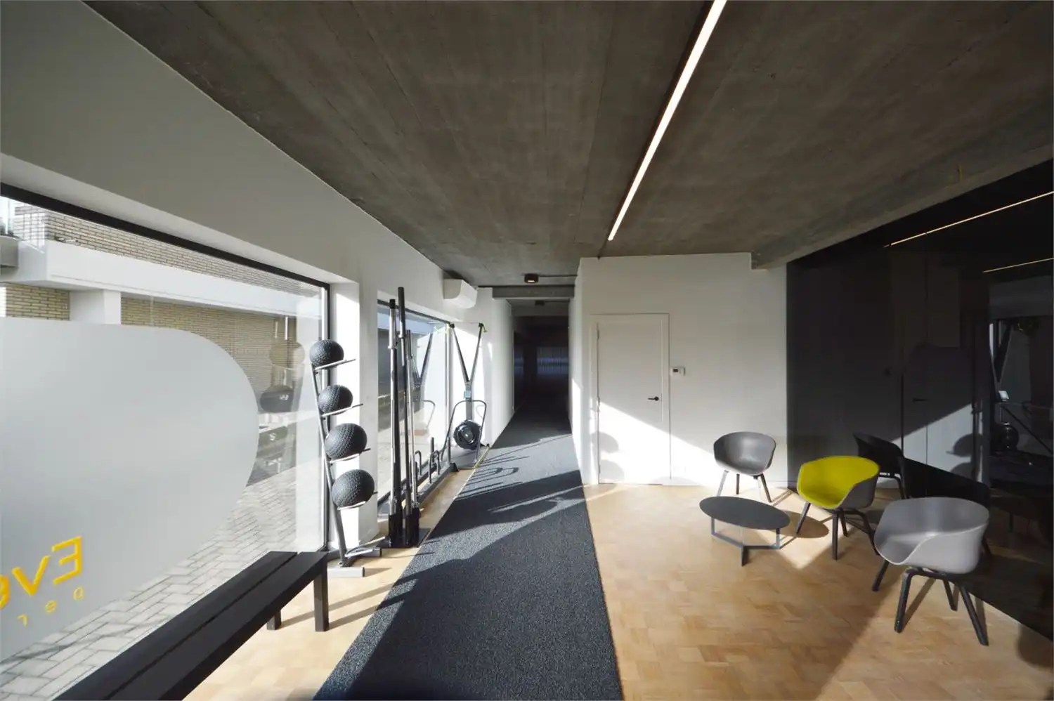 LUXUEUS HANDELSPAND OF KANTOOR PARKLAAN foto 2