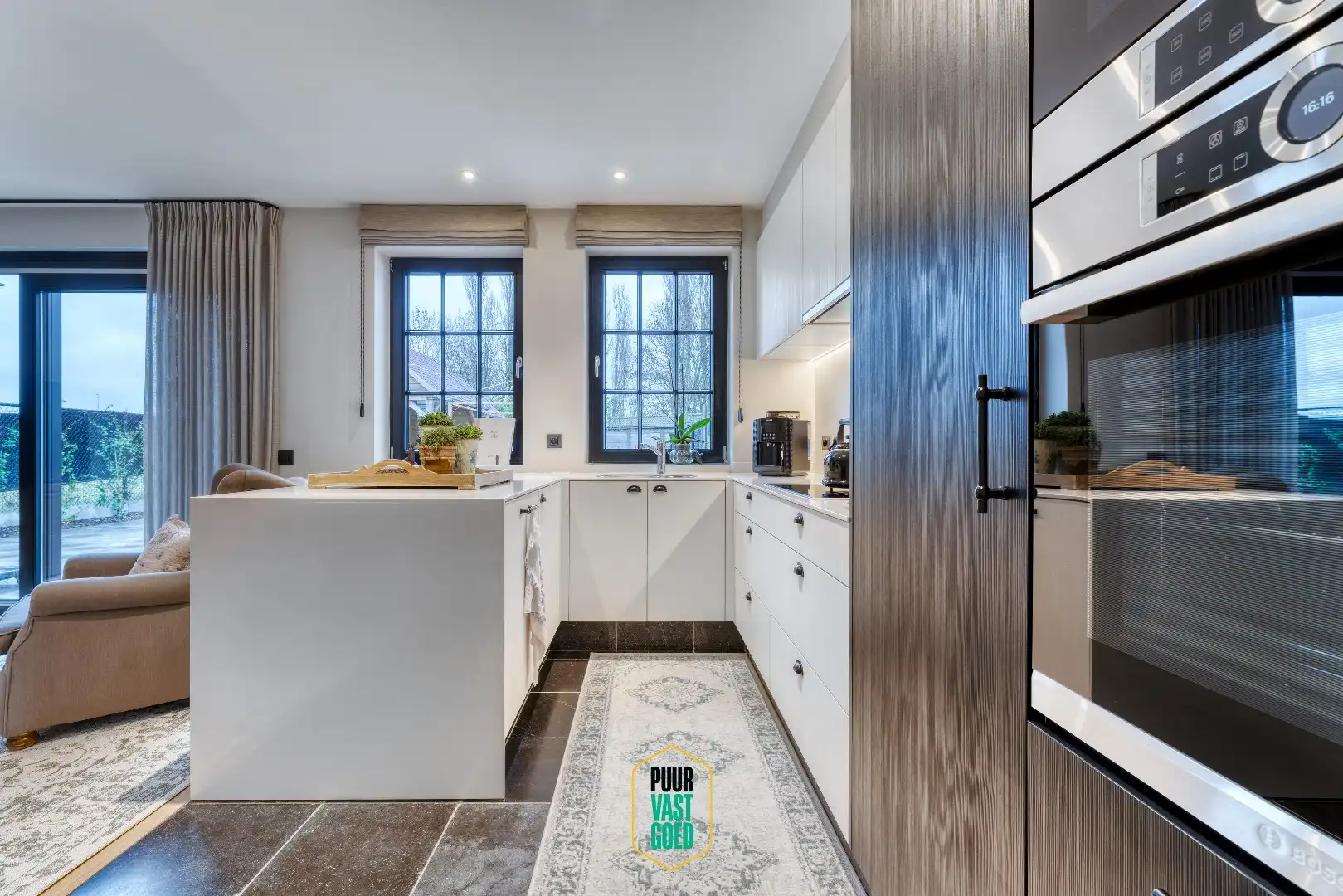 Recente, perfect afgewerkte, halfopen ruime Knokse Villa  foto 7