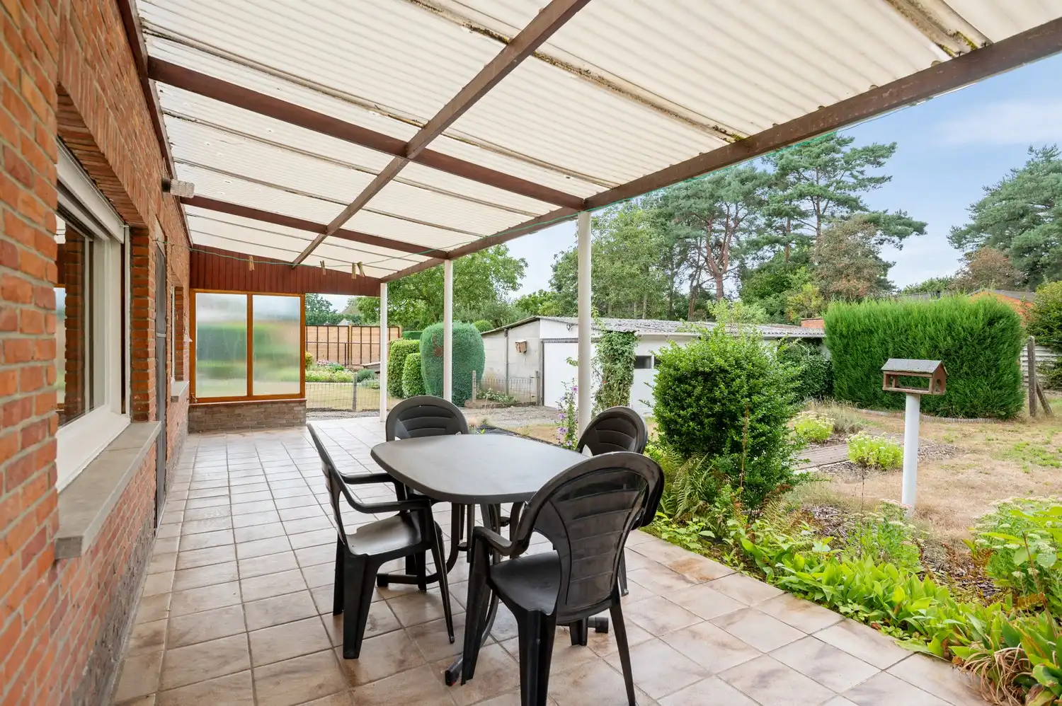 Vrijstaande laagbouwwoning met tal van mogelijkheden in Oelegem! foto 14