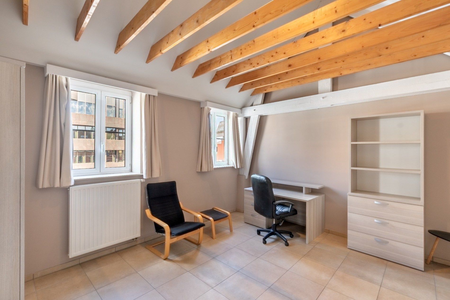 Comfortabele, gemeubelde studentenkamers. foto 3