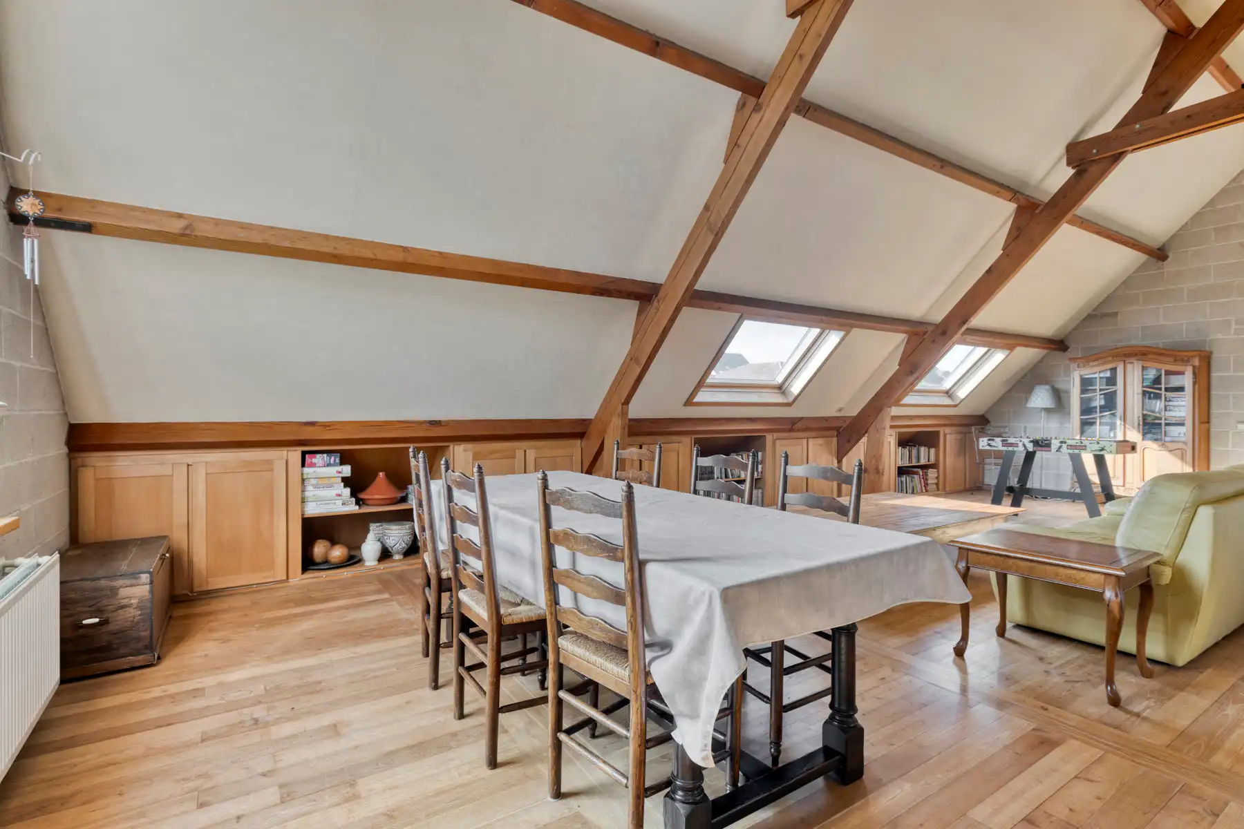 Ruime villa met praktijk! foto 14