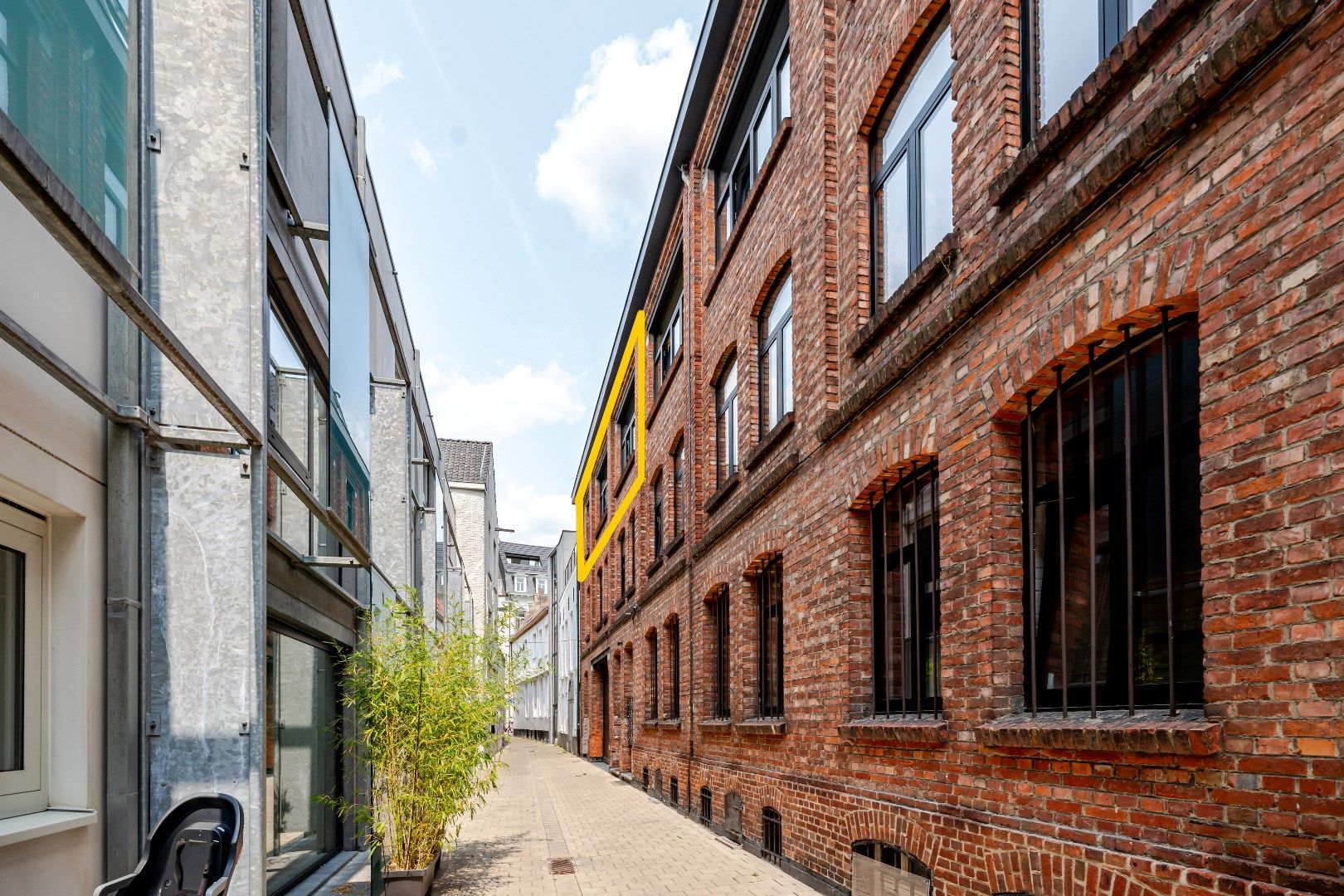 ()=>{if(producerUpdateValueVersion(node),producerAccessed(node),node.value===ERRORED)throw node.error;return node.value} Perkamentstraat 7 -/103 - 9000 Gent
