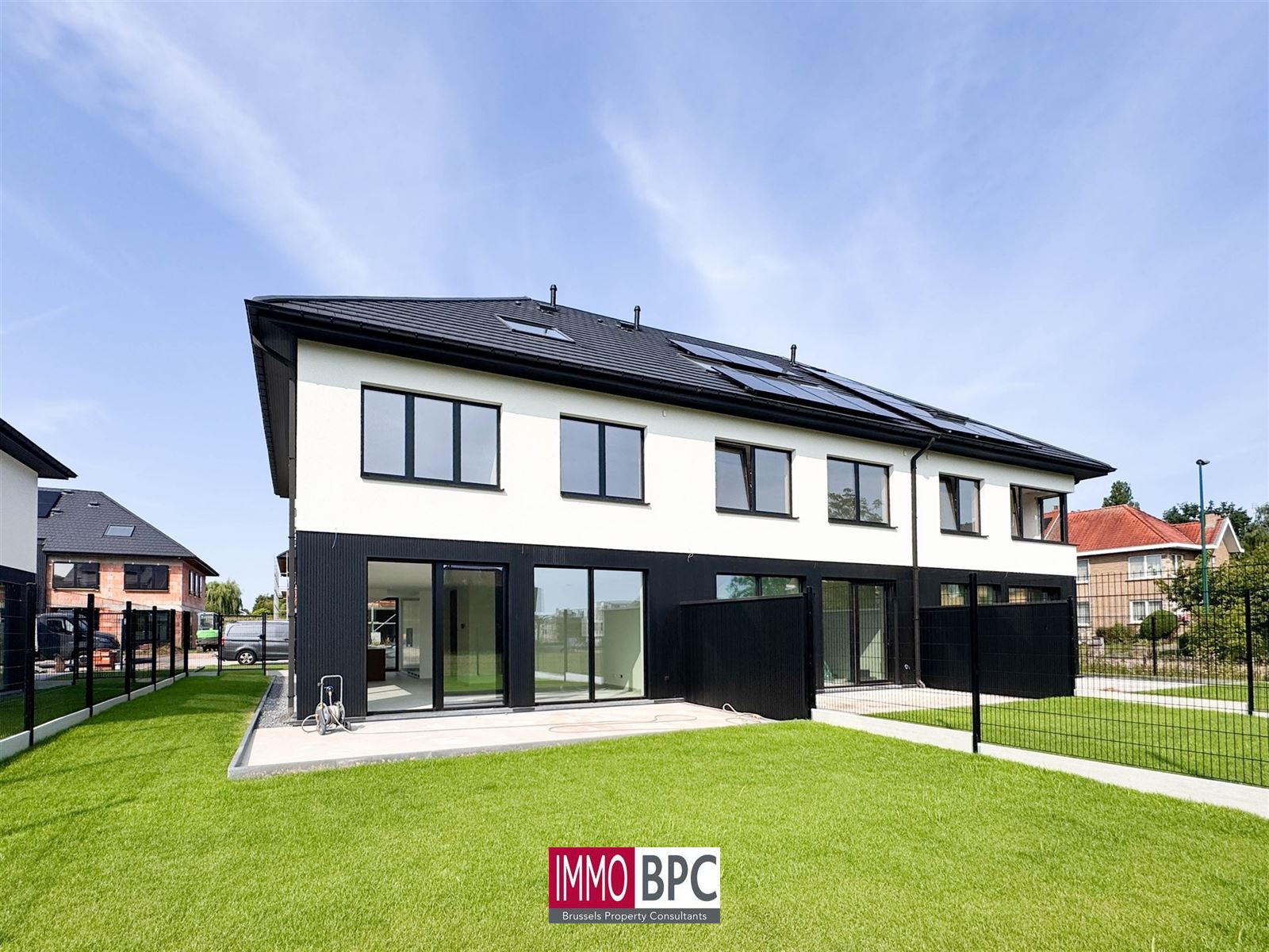 Prachtige nieuwbouwwoning in Wemmel – driegevel met zonnige tuin, hoogwaardige afwerking en extra’s! foto 5