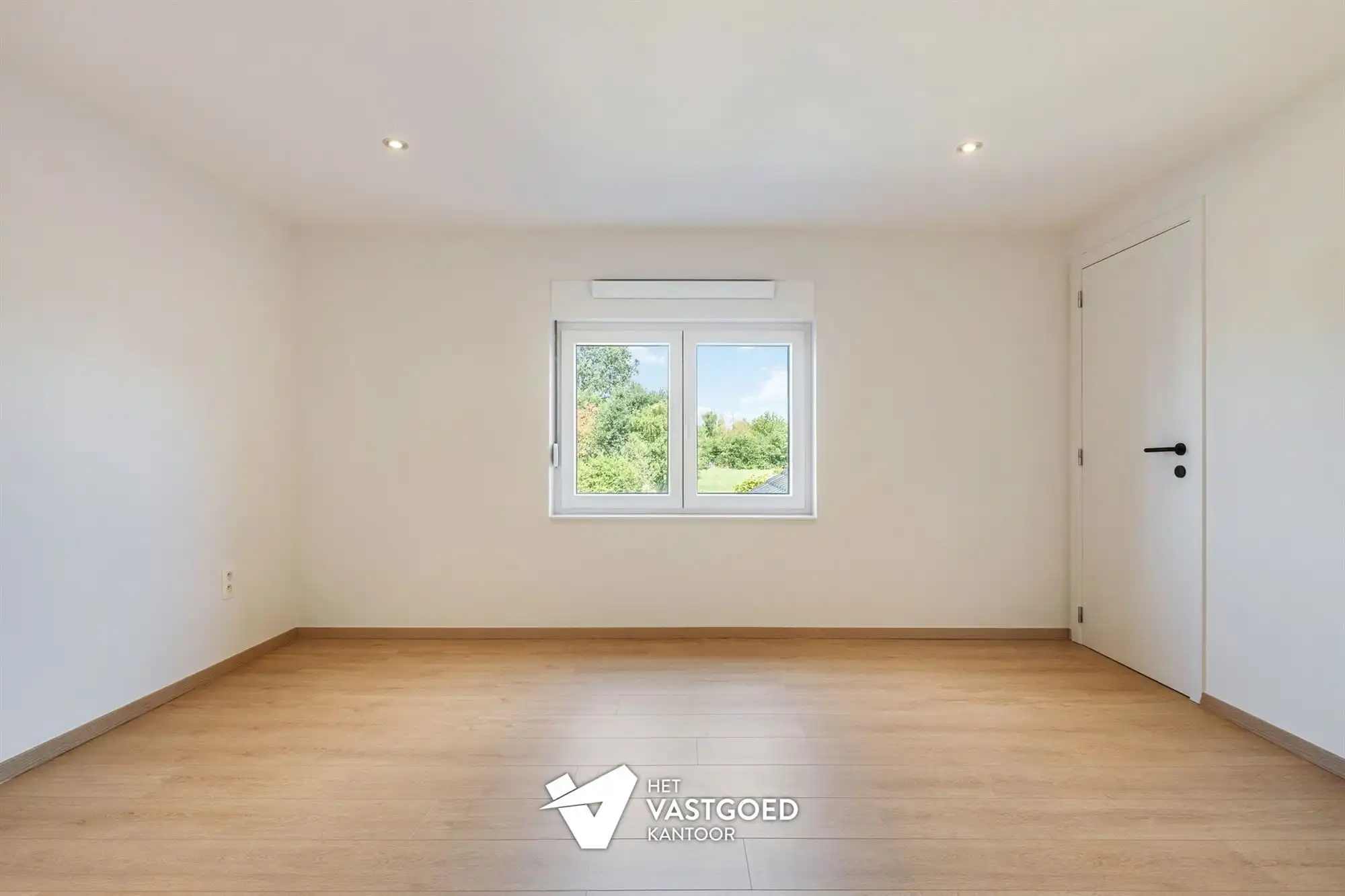 KWALITATIEF GERENOVEERDE WONING VLAKBIJ CENTRUM foto 14