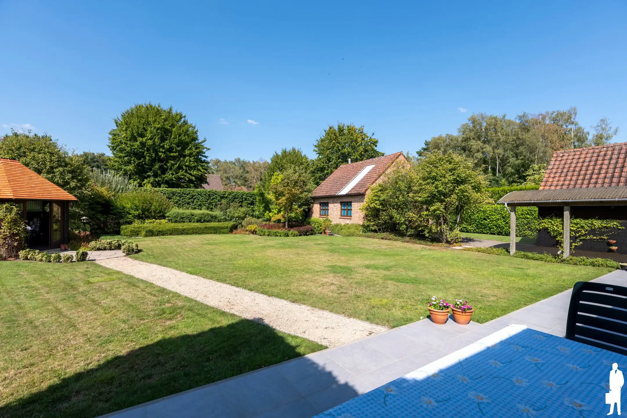 Villa - uitzonderlijke ligging; nabij Nederl.; wijde natuur foto 20