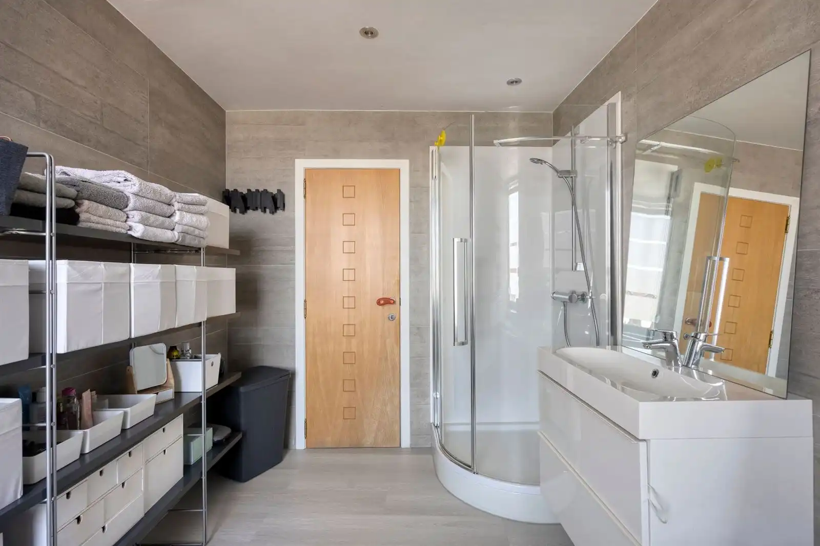 Ruime woning met 4 slaapkamers en bureau te koop foto 21