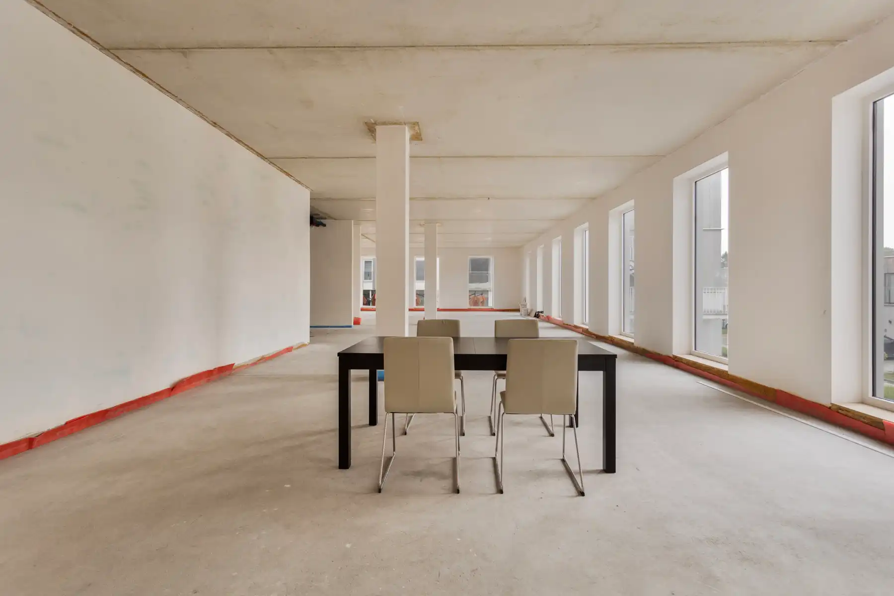 Nieuwbouw kantoorruimte met grote zichtbaarheid (359m²) foto 7