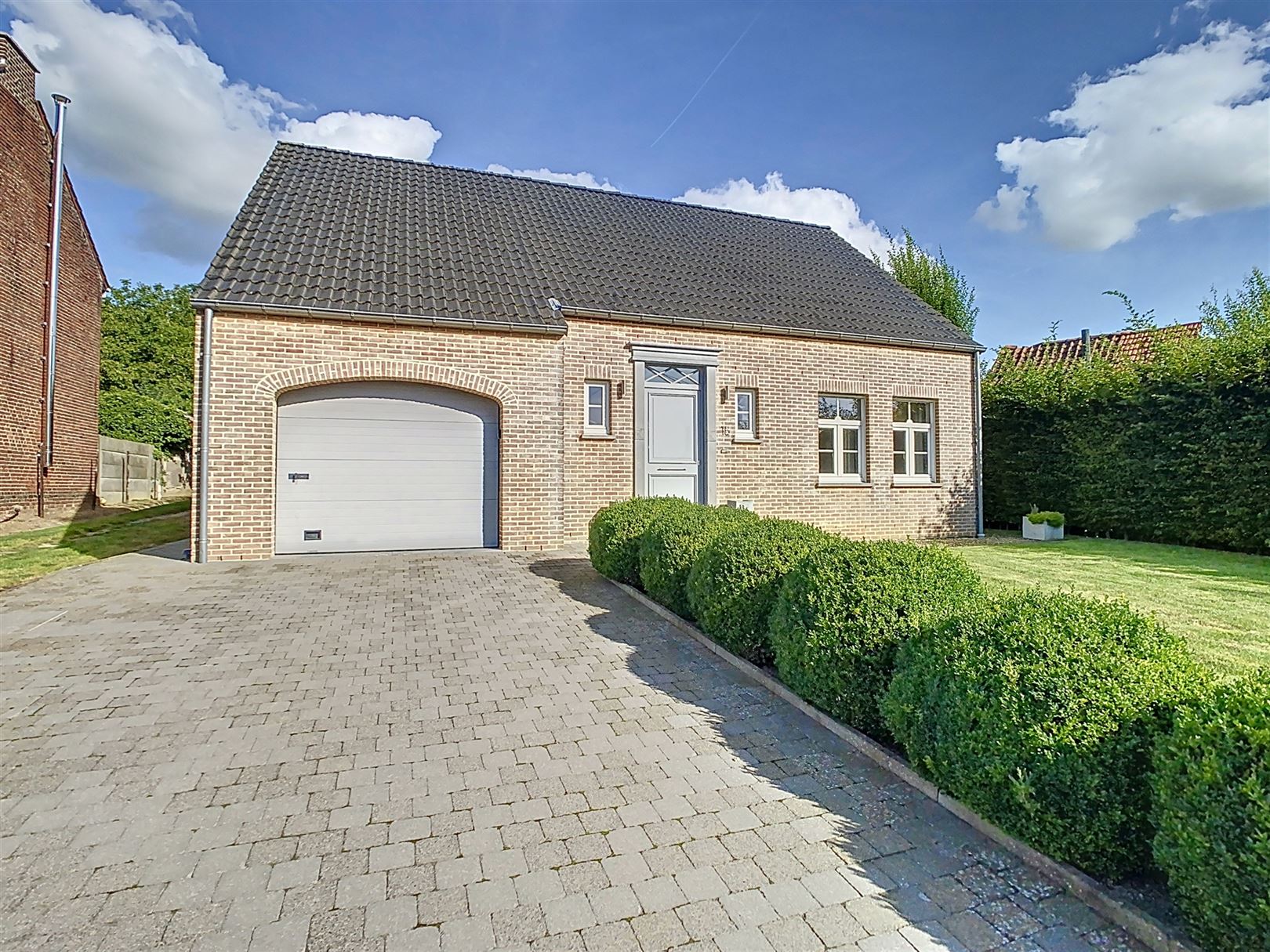 Prachtige woning, 4 slpks, terras, tuin, garage, 11a 64ca foto 1