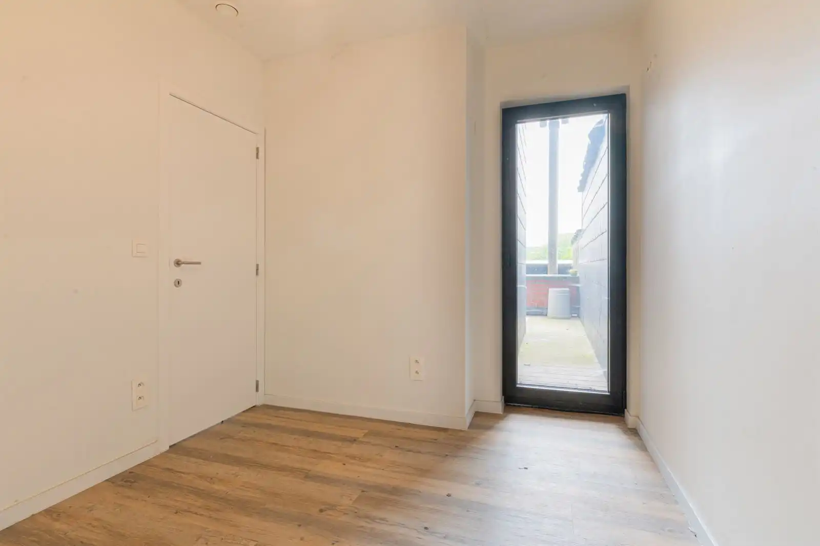 Nieuwbouwappartement te huur in centrum Zottegem foto 12