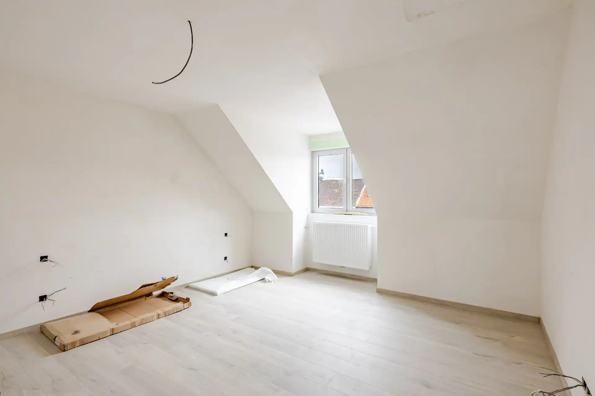 Ruim en lichtrijk, af te werken appartement van 173 m² foto 15