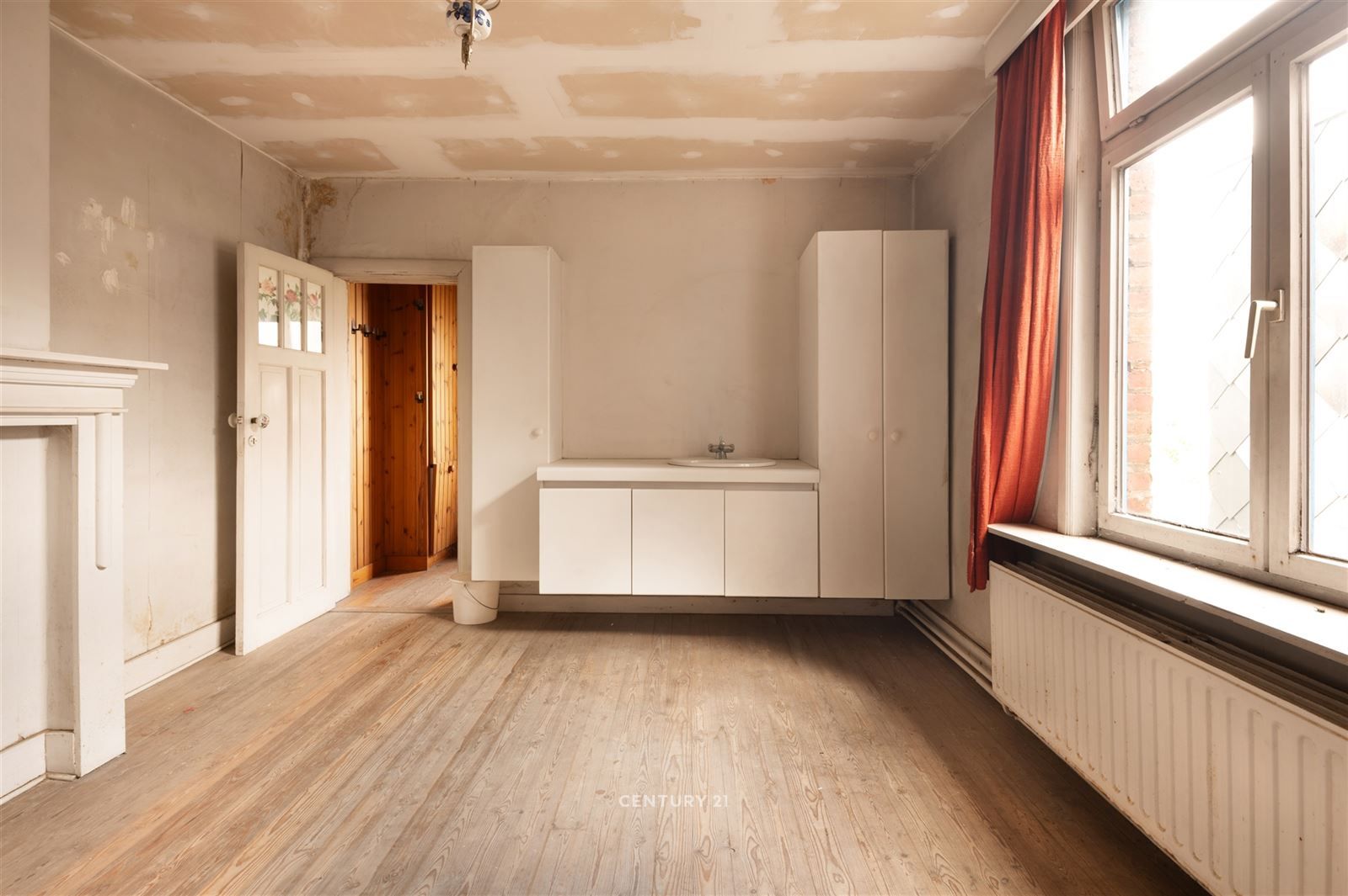 karaktervolle woning met handelsruimte in hartje Zottegem! foto 7