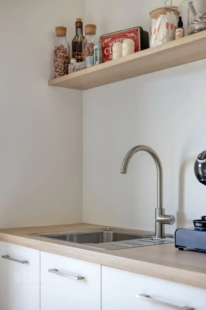 TE HUUR: Zonnig appartement op Linkeroever inclusief autostaanplaats foto 8
