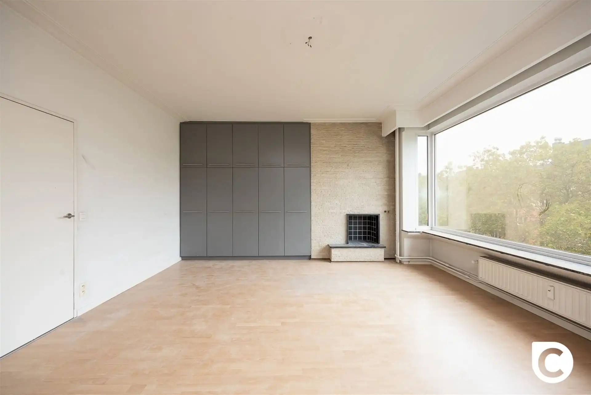 Te renoveren appartement met terras  foto 2