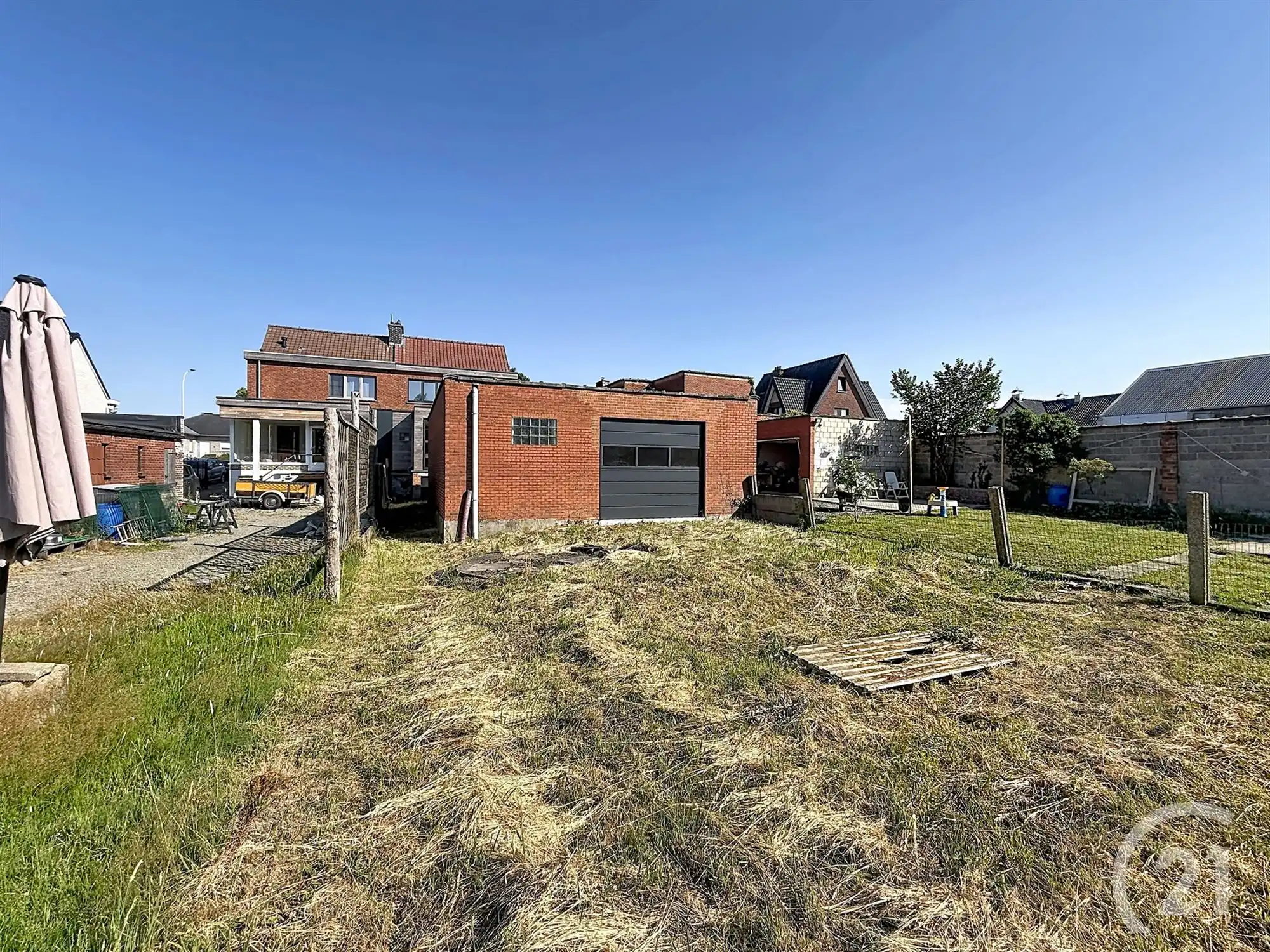 Gerenoveerde woning met garage van 91m²! foto 25