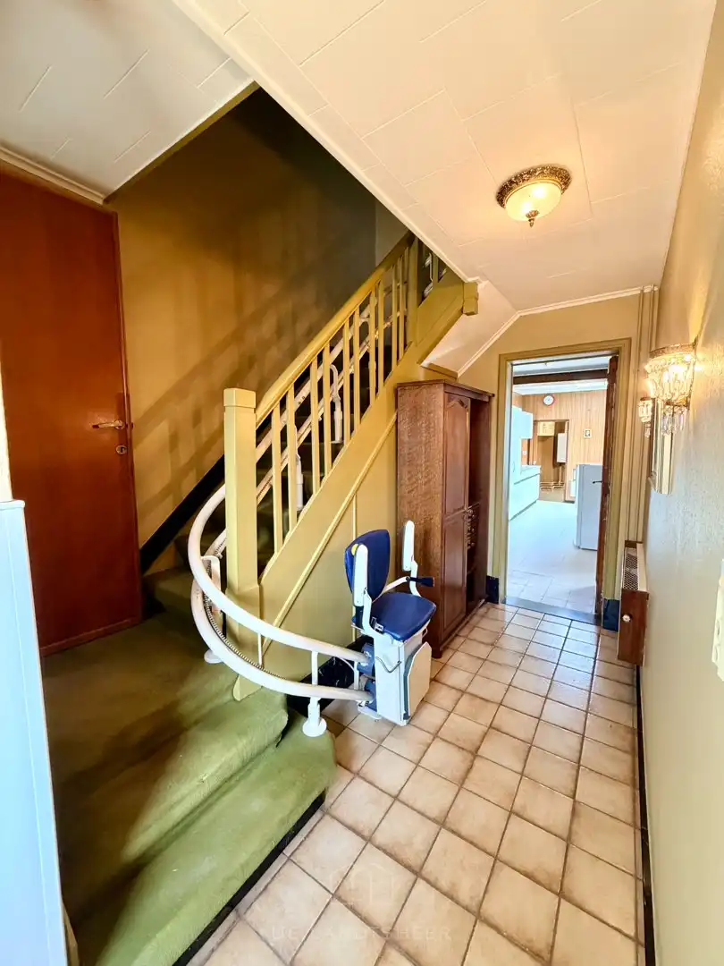 Te renoveren halfopen bebouwing met 3 slaapkamers in hartje Bornem - Een woning met potentieel! foto 5