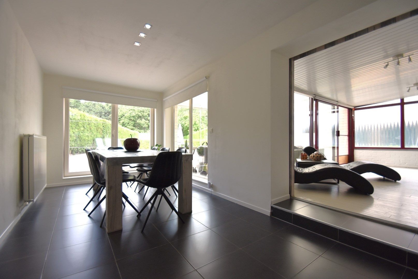 Knap gerenoveerde woning met 3 slaapkamers en tuin  foto 6