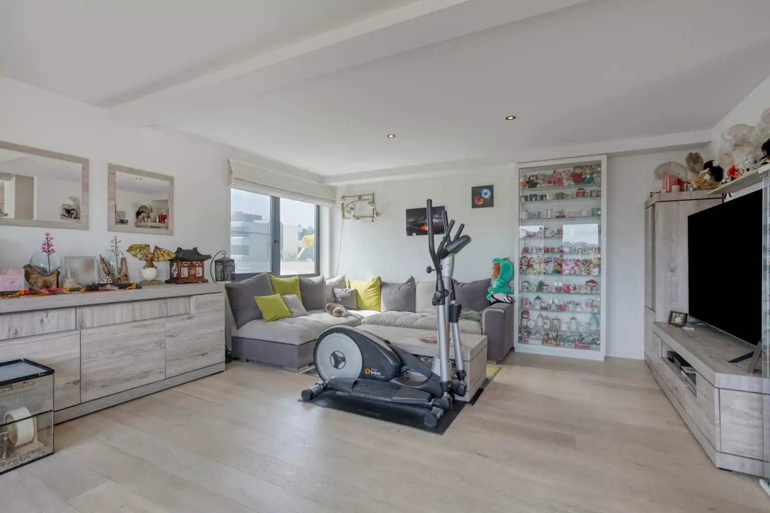 Prachtig gerenoveerde duplex appartement gelegen te Wemmel foto 6