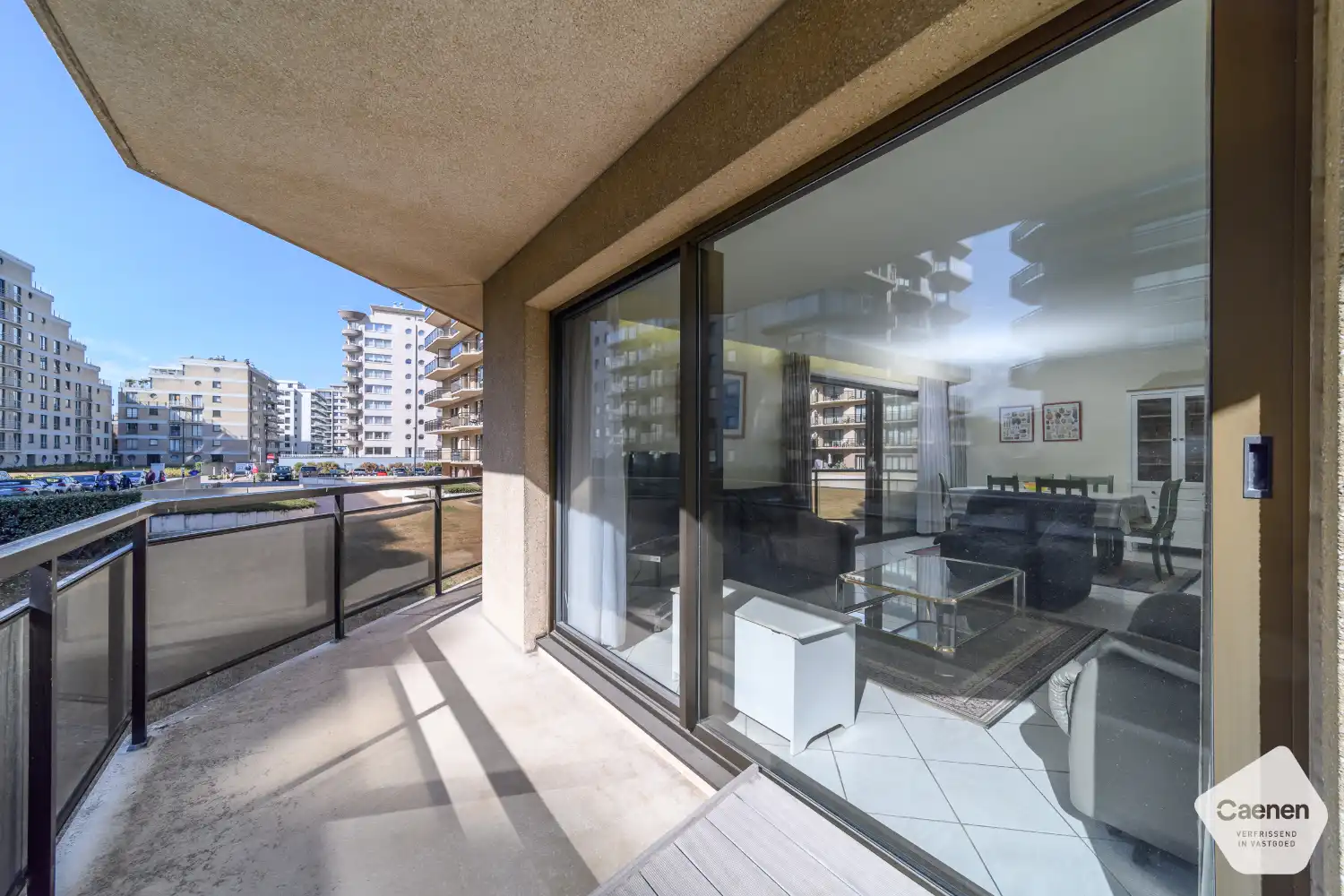 Instapklaar hoekappartement met drie slaapkamers en zonnig terras nabij zee foto 8