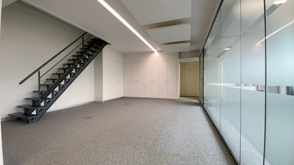 Burelen te huur vlakbij The Loop in Dionysius KMO center in Sint-Denijs-Westrem foto 12