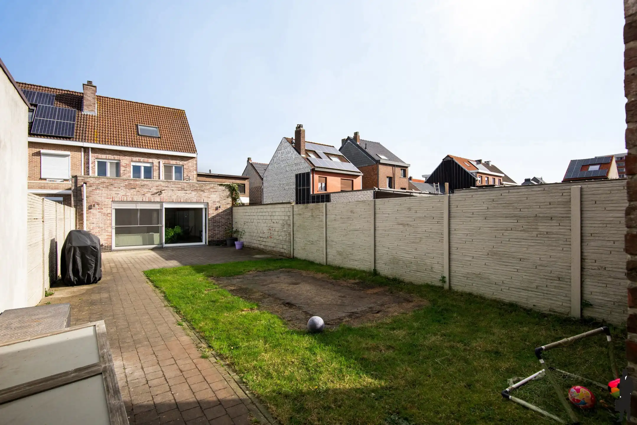 Welgelegen riante instapklare woning met 4 slaapkamers foto 30