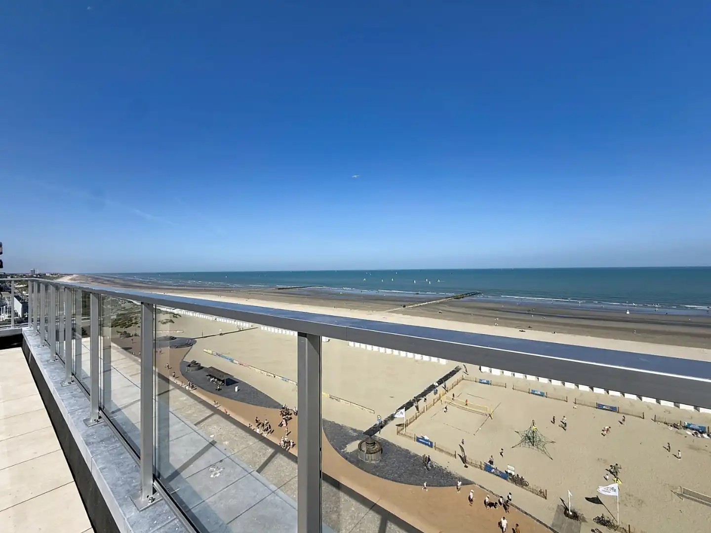 Exclusieve penthouse met frontaal zeezicht te Nieuwpoort-Bad foto 6