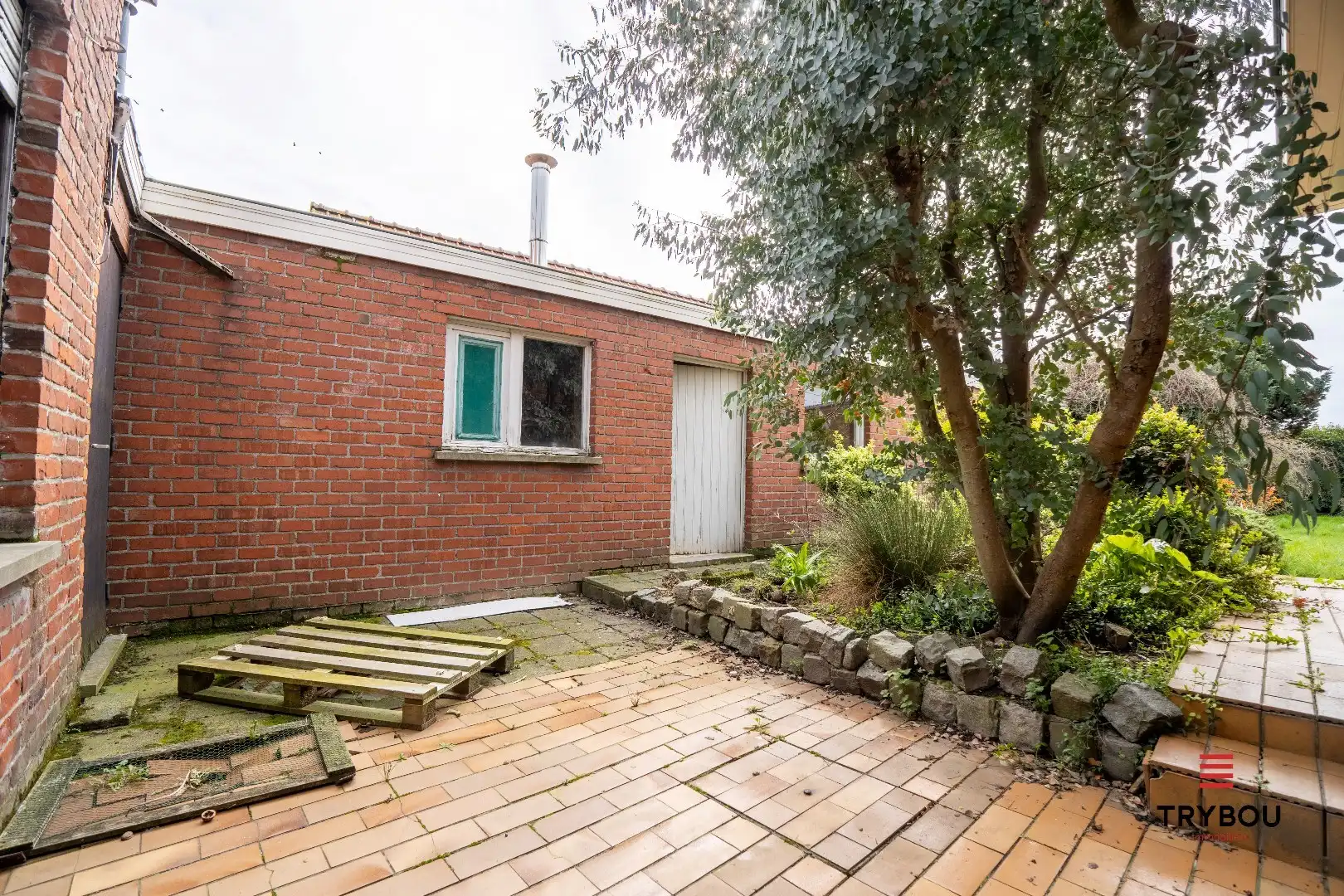 Ruime woning met winkelruimte, loods (optioneel) en garage  foto 25