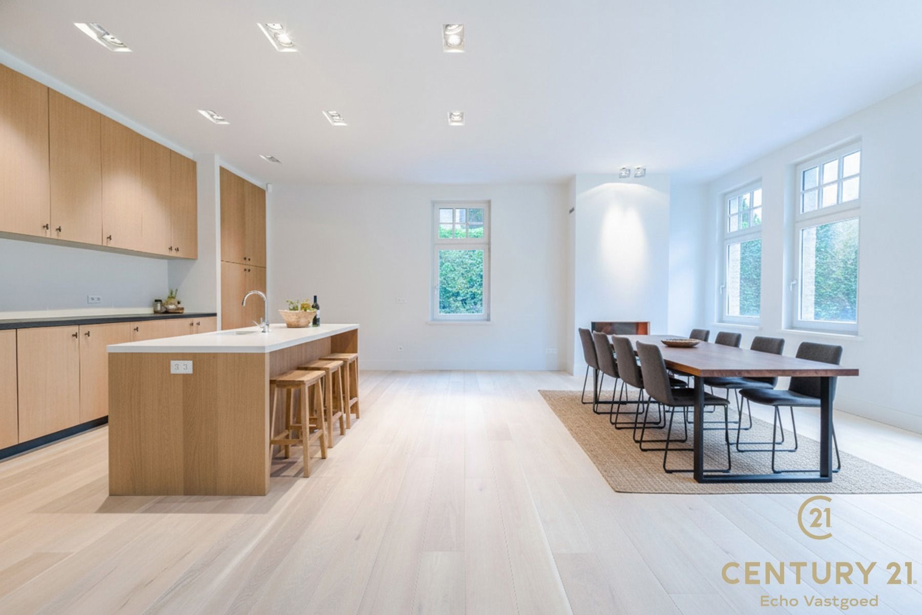 Unieke high-end villa met royaal woonoppervlak op 2415m² foto 14