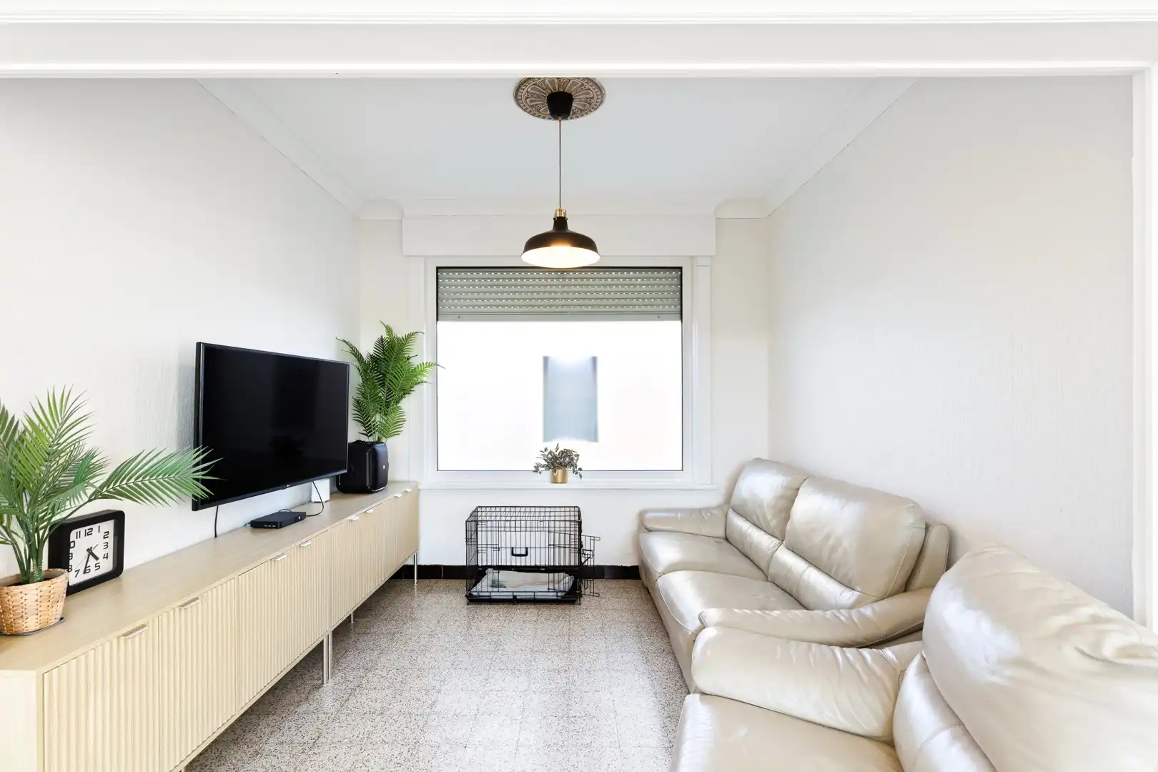 Halfopen bebouwing met landelijke verzichten & 4 slaapkamers foto 3