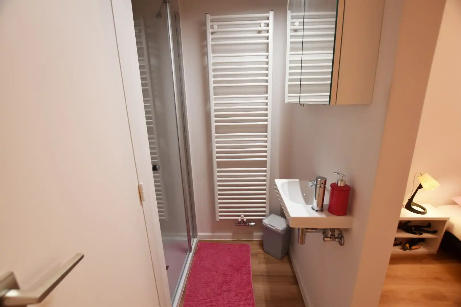 Gemeubeld appartement, in de gerenommeerde residentie “Globe”, prachtig gelegen op de Zeedijk in het Zoute foto 12