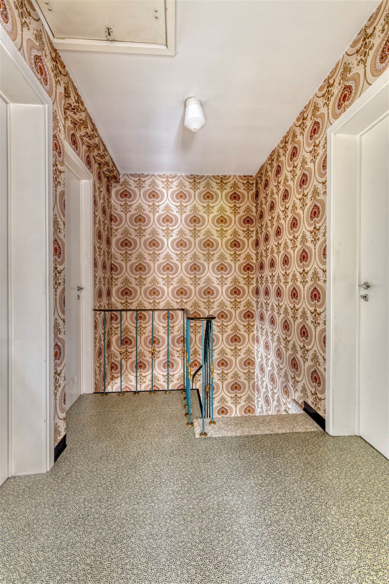 Driegevelwoning gelegen in groene omgeving foto 11