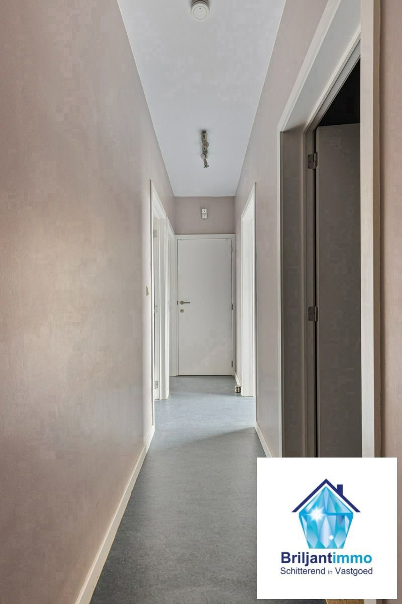 Geniet van ruimte en licht in dit duplex appartement  foto 15