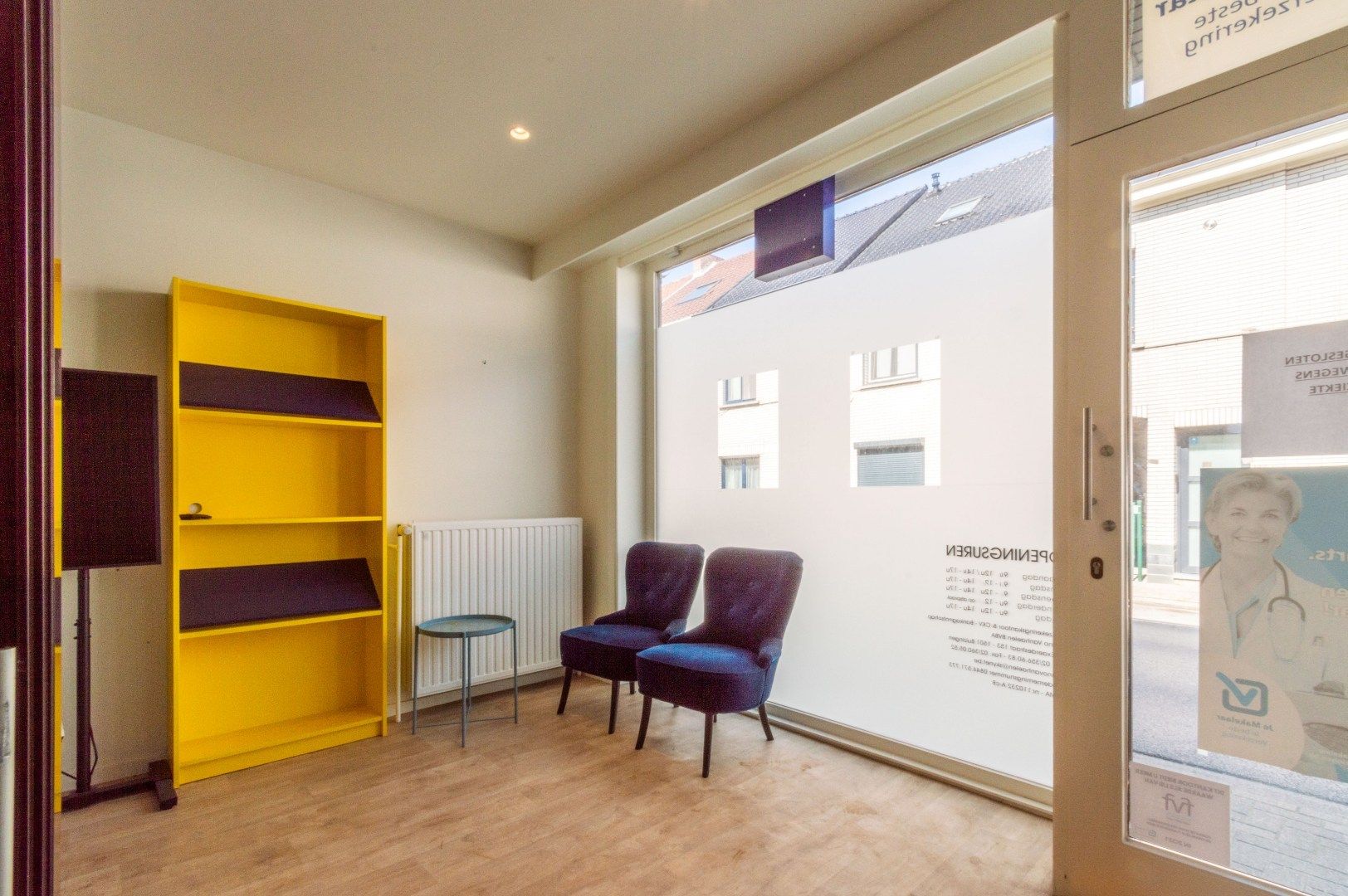 RUIME KANTOOR/HANDELS PAND + WOONST ! foto 3