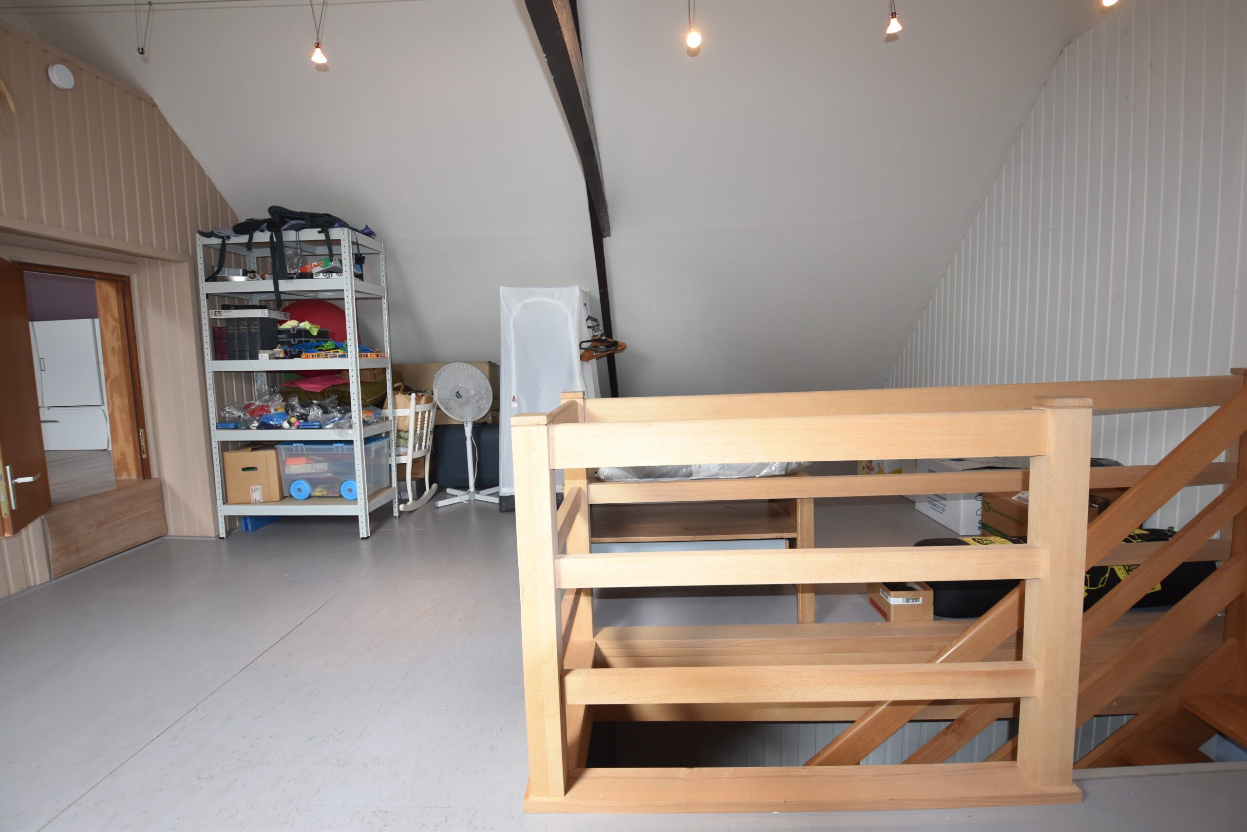 Atelier/praktijk met zeer ruime woonst in Nieuwkerken foto 22